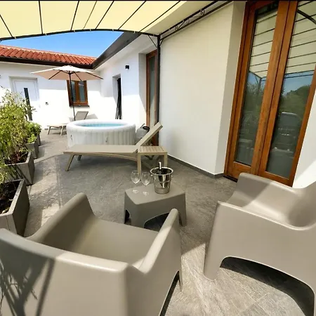 Modestos Nest - Casa Con Giardino Privato Per Due *