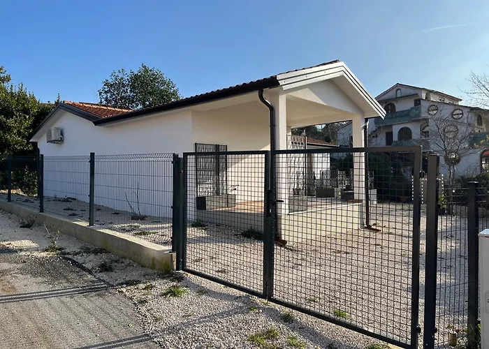 Modestos Nest - Casa Con Giardino Privato Per Due